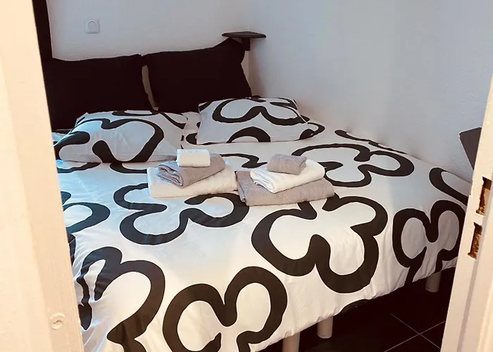 Апартаменты Village Naturiste Cap D - Coursives Port Nature 5 - Entier Separee Au Calme *